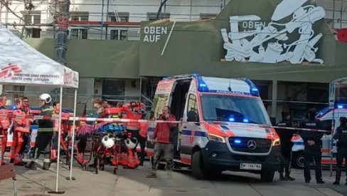 ЗГРАДА СЕ СРУШИЛА, ХИТНА СПАСИЛАЧКА АКЦИЈА ЈЕ У ТОКУ: Службе покушавају да извуку затрпане (ФОТО)