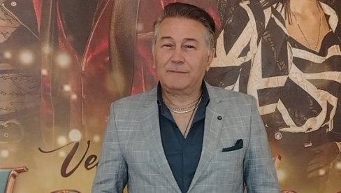 EMOCIJE, PRIJATELJSTVO I HITOVI: Halid Muslimović sa kolegama u srcu Novog Sada pevaće iz duše, a onda pomenuo i Harisa DŽinovića (FOTO)