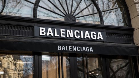 КЕСА КАО ЛУКЗУС ЗА 1.790 ДОЛАРА: Позната модна кућа опет шокирала (ФОТО)