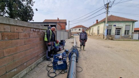 OBNOVA MREŽE: U leskovačkom selu Vinarce dva kilometra novog vodovoda