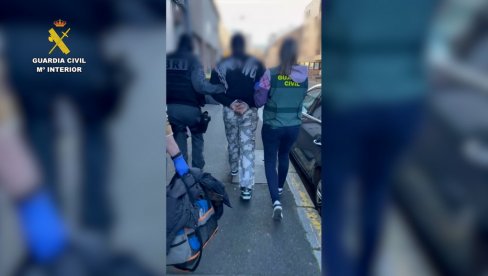 УБИЦА СТИГАО ИЗ ФРАНЦУСКЕ: У Шпанији ухапшено пет особа због ликвидације мушкарца у Астурији (ФОТО)