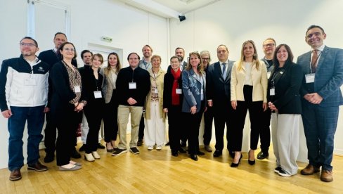 БЕОГРАД ЈЕ МЕСТО ЗА ДИЈАЛОГ: У Културном центру Србије у Паризу одржава се радионица поводом ЕКСПО 2027