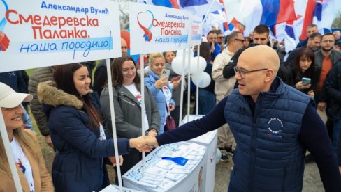 VUČEVIĆ U SELU KUSADAK: 29. marta sačuvajmo Smederevsku Palanku, sačuvajmo Srbiju (FOTO)