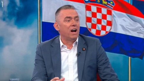 HRVATSKI POSLANIK PODRŽAO BLOKADERE I ZAPRETIO SRBIJI NOVIM ETNIČKIM ČIŠĆENJEM: Prvo upalite traktore, proći ćete kao 1995. godine