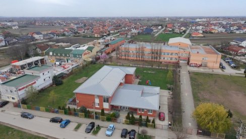 NA REDU UREĐENJE VRTIĆA „RODA“ U VETERNIKU: Grad Novi Sad nastavlja sa obnovom predškolskih ustanova