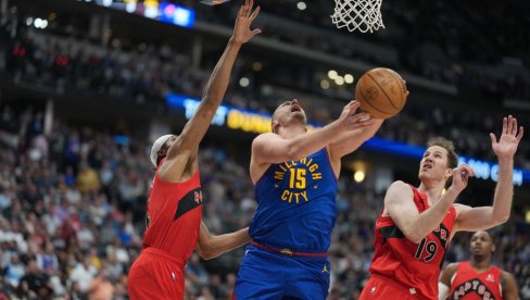 SILNI NIKOLA JOKIĆ! Denveru pripala drama u srpskom derbiju (VIDEO)