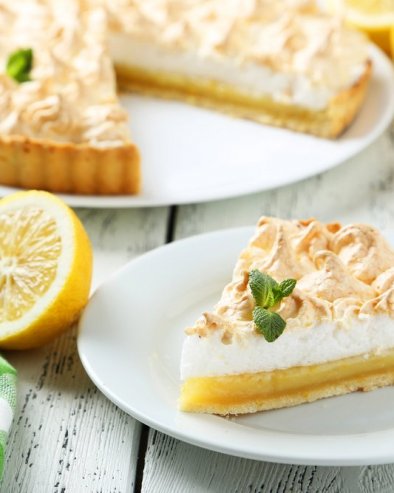 РЕЦЕПТ ЗА ЛИМУН ТОРТУ: Дијетални пролећни ужитак