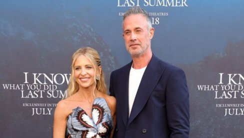 SLAVNA GLUMICA OTKRILA TAJNU USPEŠNOG BRAKA: 24 godine je u ljubavi sa kolegom i smatra da jedna stvar sprečava svađe