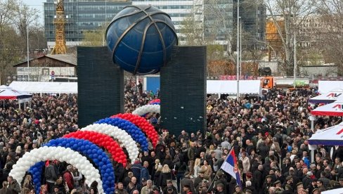 ОГЛАСИО СЕ МУП: Око 70.000 грађана присуствује на скупу СНС у Београдској арени