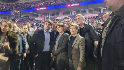 АНА БРНАБИЋУ О СКУПУ СНС У АРЕНИ: Сви ми вечерас јасно смо пружили подршку нашем Александру Вучићу