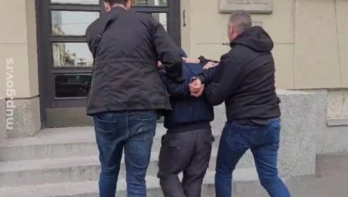 POGNUT I SA LISICAMA: Ovako je pao blokader koji je pretio smrću Vučiću (VIDEO)