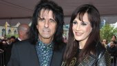 УПОЗНАЛИ СУ СЕ НА СЦЕНИ, БОРИЛИ СЕ С ПОРОЦИМА, РАЗВОДИЛИ АЛИ ОПСТАЛИ: Најконтроверзији рокенрол пар слави 50 година брака