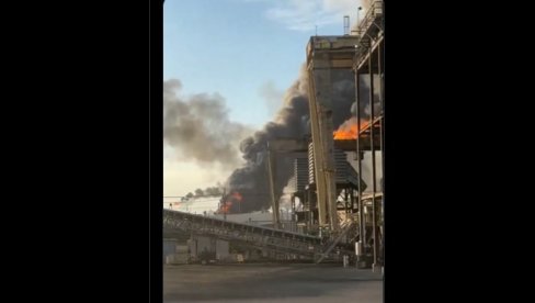 EKSPLOZIJA U RAFINERIJI NAFTE U TEKSASU: Stanovnici evakuisani, stubovi gustog crnog dima prekrili su područje