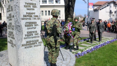 POMEN ŽRTVAMA NATO AGRESIJE: Prve bombe pre 27 godina pale na smederevske položaje (FOTO)