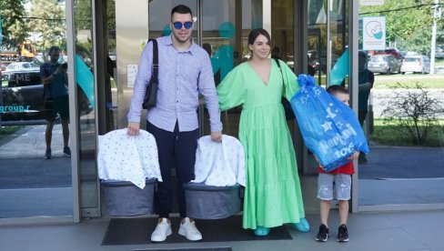 ЈА САМ ЛОШ ПОЛИЦАЈАЦ, ИМАЈУ СТРАХ ОД МЕНЕ: Познати певач је поносан отац 3 сина, а ево како их васпитава