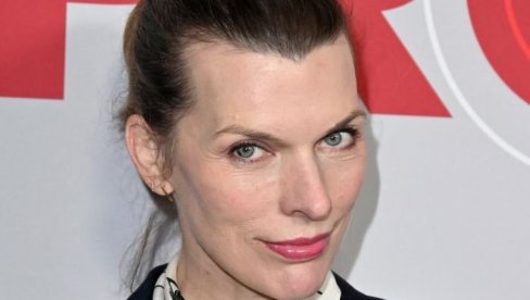 НАЈПОЗНАТИЈА СРПСКА ГЛУМИЦА У ХОЛИВУДУ ВИШЕ НЕ ЛИЧИ НА СЕБЕ: Да ли иза свега стоји лош хируршки захват? (ВИДЕО)