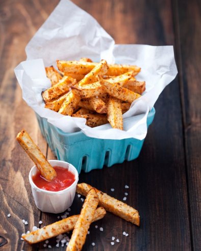 УМЕСТО ПОМФРИТА: Печени штапићи од целера