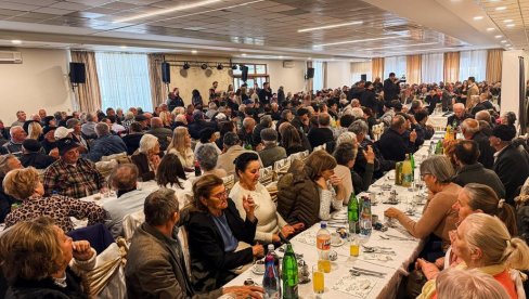 SUSRETI SA PENZIONERIMA: Mesto poverenja i razumevanja (FOTO)