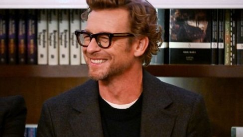 СЛАВНИ ЗАВОДНИК ЈЕ ДО ЈУЧЕ ЈЕ БИО САМО КУМ ЊЕНОЈ ДЕЦИ, А САДА СЕ ПРИЧА ДА СУ ЗАЈЕДНО: 30 година био у браку, сада је луд за Никол