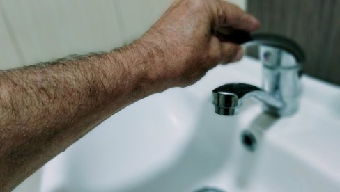 DEO KAĆA I U PONEDELJAK BEZ VODE : Nastavljaju se radovi