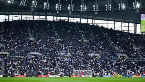 КАД ЈЕ ТЕШКО ОН ЈЕ УВЕК ТУ: Тотенхем позива у помоћ човека који зна како се остаје у лиги?