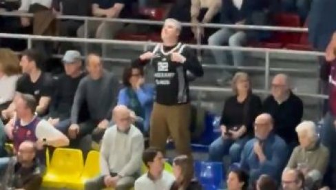 HRABROST ILI LUDOST: Navijač u dresu Partizana došao na meč Zvezde, ljubio grb, pa šokirao delije (VIDEO)