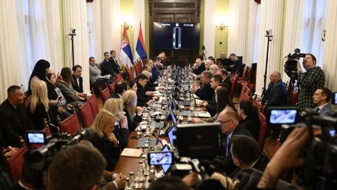 SKANDAL: Đilasov poslanik savetuje da ako građane zanima ko brine o studentima pitaju ChatGPT