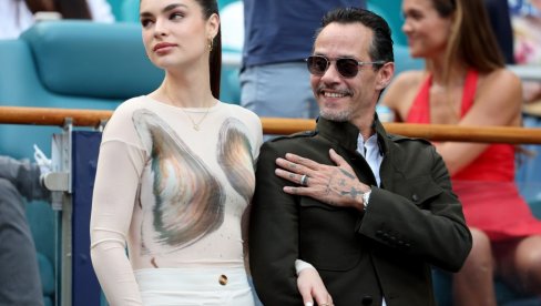 MARK ENTONI ČEKA OSMO DETE: On i njegova 31 godinu mlađa supruga otkrili pol bebe (FOTO)