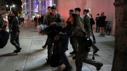 ПРОТЕСТ ЗБОГ РАТА СА ИРАНОМ: Израелска полиција ухапсила најмање 18 људи