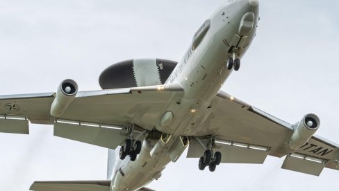 AMERIKA DOBILA ŽESTOK UDARAC: Iran pogodio moćan avion za osmatranje i komandovanje