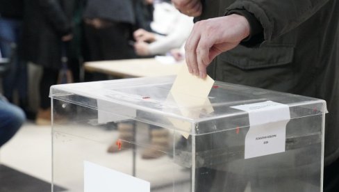 PRVI PRELIMINARNI REZULTATI IZBORA U BAJINOJ BAŠTI: Dominacija liste okupljene oko SNS