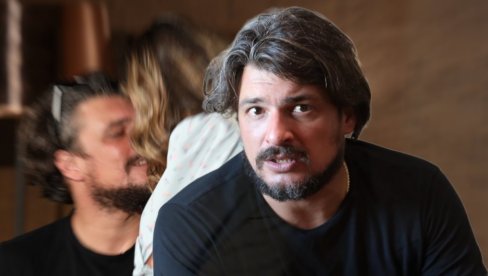 НЕ ЖИВИМО ЗАЈЕДНО, НИСАМ СХВАТАО ДА САМ ОТАЦ Андрија сина добио са другарицом, сада открио: Зове се Јована, јако ми је важна