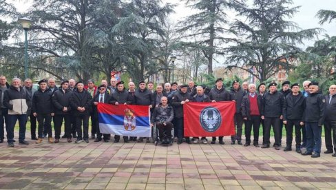 JORDANU PRVI PUT ODALI POČAST: Sećanje veterana na poginulog saborca iz Požarevca