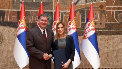 ЗА ПОМОЋ У КУЋИ 11,9 МИЛИОНА ДИНАРА: Град Сомбор добио новац од државе