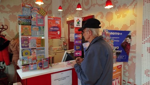 ОВДЕ СУ УПЛАЋЕНЕ ДВЕ ЛОТО СЕДМИЦЕ: Катарина и Јасмина  из Параћина "доносе" милионе (ФОТО)
