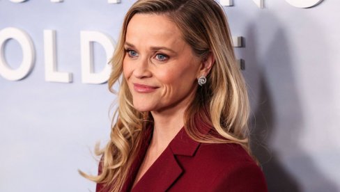 ПРОНАШЛА СРЕЋУ ПОРЕД МИЛИОНЕРА: Славна плавуша не може да сакрије новог дечка (ФОТО)