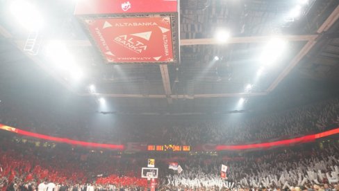 SPEKTAKULARNA KOREOGRAFIJA DELIJA PRED VEČITI DERBI! Evo kako su navijači Zvezde dočekali svoje ljubimce! (VIDEO)