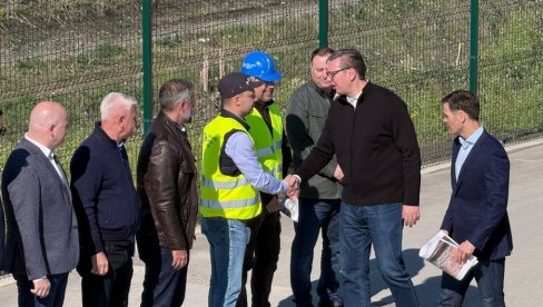 ВУЧИЋ ОБИЛАЗИ РАДОВЕ НА ГРАДИЛИШТУ ЕXPО 2027 (ФОТО/ВИДЕО)