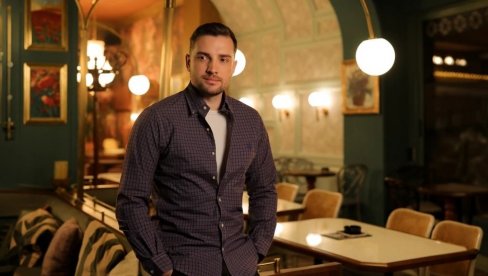 БАЛАШЕВИЋИ ГОДИНАМА ЧУВАЛИ: Мирза Селимовић нову песму посветио оцу (ФОТО)