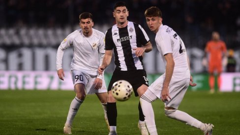 PRENOS, PARTIZAN - ČUKARIČKI: Crno-beli se muče, sve teža situacija za njih