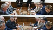 VUČIĆ NASTAVIO KONSULTACIJE: Počeo razgovor predsednika sa predstavnicima stranke Mi - glas iz naroda