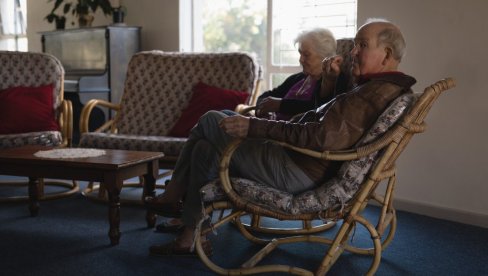 EVO KOLIKO KOŠTA OTVARANJE STARAČKOG DOMA: Bračni par se vratio iz Nemačke i bacio na posao