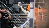 Svet rukometa gleda u neverici! Prkosio zakonima gravitacije i postigao gol koji je oduševio planetu (video)