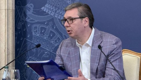 TRAŽE IZBORE JER MISLE DA TAKO MOGU DA PROVEDU OBOJENU REVOLUCIJU Vučić - Građani neka dobro razmisle ko je za mir