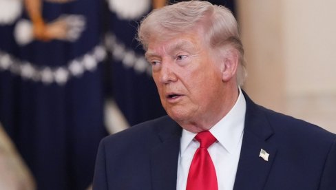 ТРАМП ДРЖИ ПИСМО ЗА ВЕНСА У ОВАЛНОМ КАБИНЕТУ: Званичкин изнео шокантне тврдње