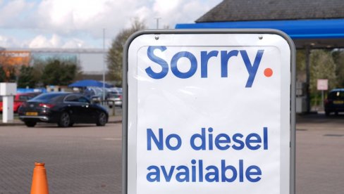 PUMPE OSTALE BEZ GORIVA: Haotično u Beču, narod strahuje