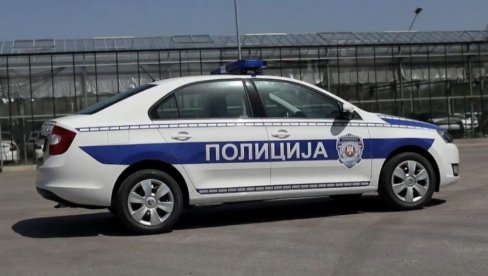 НОВИ ДЕТАЉИ НЕСРЕЋЕ У СУРЧИНУ: Пре него се закуцао у бетонски крст, младић убио старијег мушкарца?