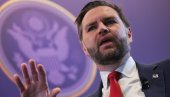 ВЕНС УДАРИО РАМПУ ЗЕЛЕНСКОМ: Кијев суспендује нападе на танкере у Црном мору после америчког притиска