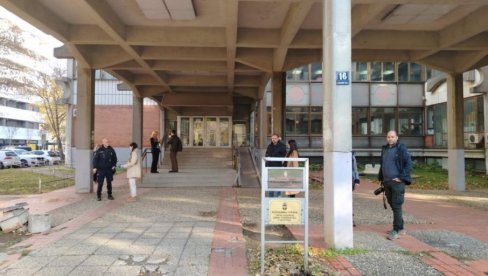 LAŽNI MAJSTOR PREVARIO ŽENU U SURČINU I UZEO JOJ PARE: Treće OJT podiglo optužnicu, traži 2 godine i 10 meseci zatvora za prevaranta