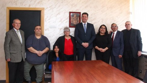 ПОВОДОМ МЕЂУНАРОДНОГ ДАНА: Градоначелник Шапца приредио пријем за ромска удружења